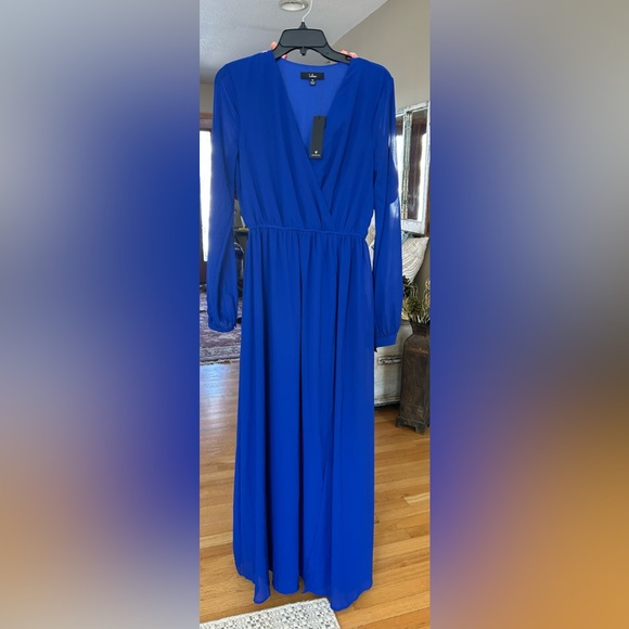 Lulus Dresses & Skirts - NWT. Lulus royal blue floor length dress. Size medium.